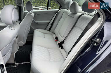 Седан Mercedes-Benz C-Class 2001 в 
