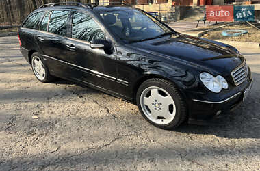 Универсал Mercedes-Benz C-Class 2005 в Ладыжине