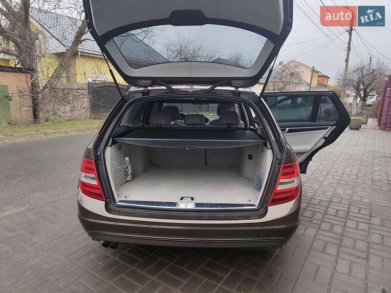 Универсал Mercedes-Benz C-Class 2014 в Черкассах