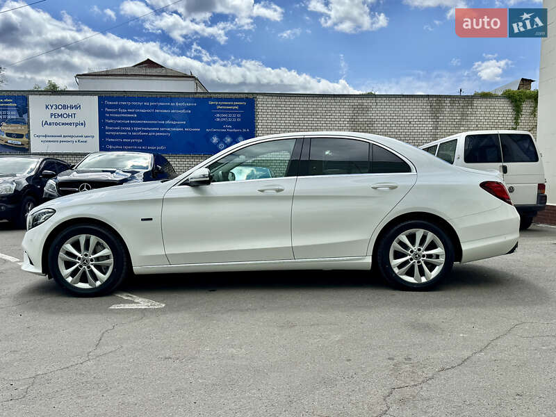 Седан Mercedes-Benz C-Class 2021 в Києві