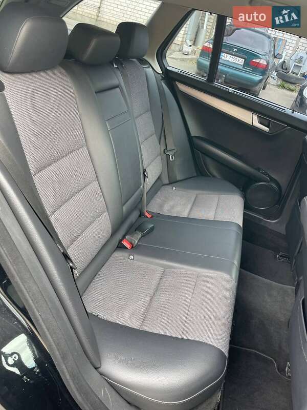 Универсал Mercedes-Benz C-Class 2013 в Харькове
