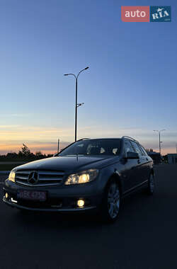 Универсал Mercedes-Benz C-Class 2010 в 