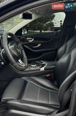 Седан Mercedes-Benz C-Class 2017 в 