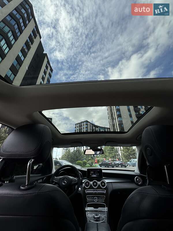 Седан Mercedes-Benz C-Class 2017 в Киеве