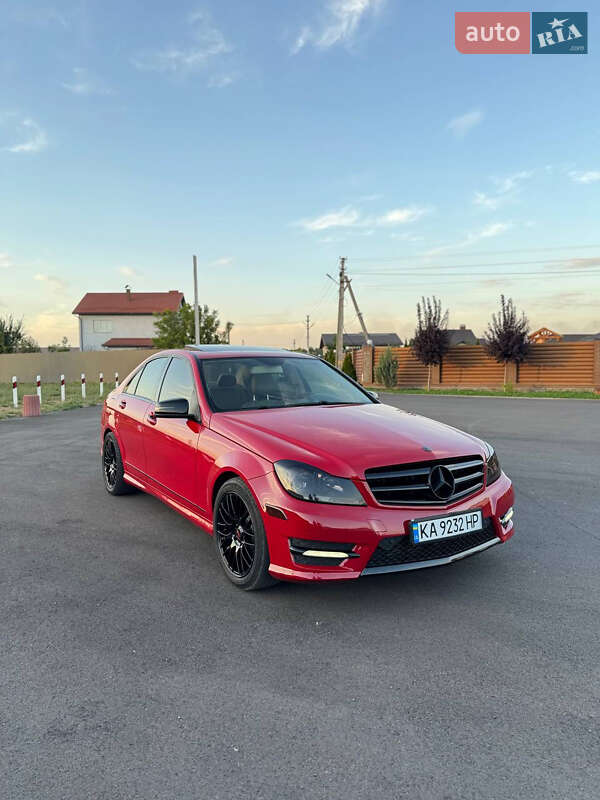 Седан Mercedes-Benz C-Class 2014 в Киеве