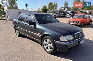 Седан Mercedes-Benz C-Class 1999 в Запорожье