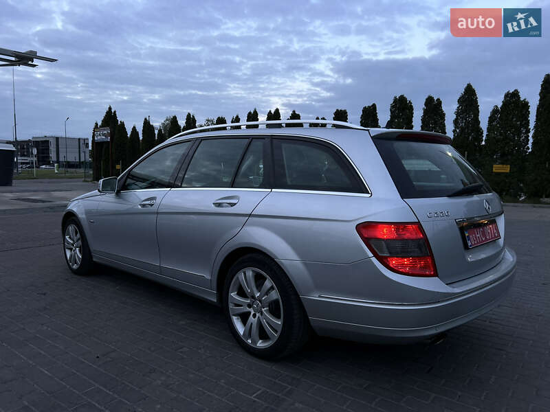 Универсал Mercedes-Benz C-Class 2009 в Луцке