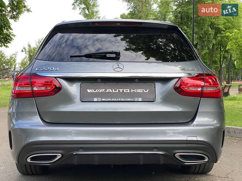 Универсал Mercedes-Benz C-Class 2018 в Киеве