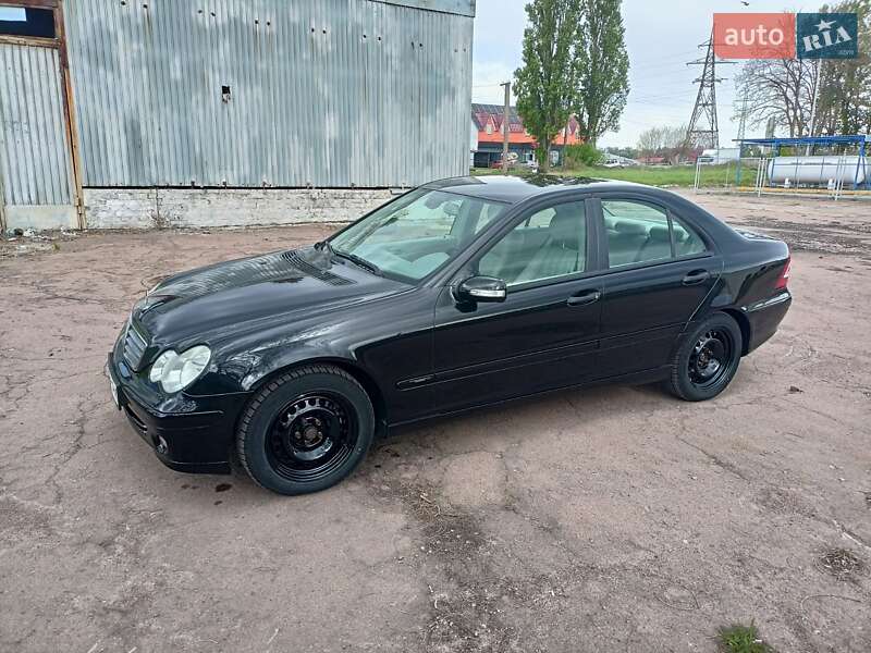Седан Mercedes-Benz C-Class 2004 в Чернигове