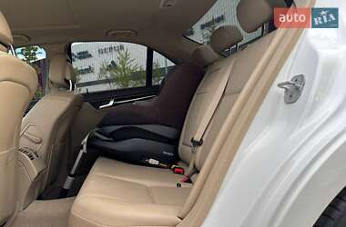 Седан Mercedes-Benz C-Class 2013 в 