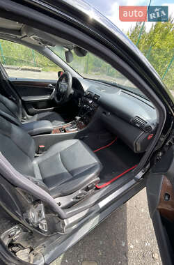 Универсал Mercedes-Benz C-Class 2002 в 