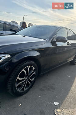 Седан Mercedes-Benz C-Class 2017 в 