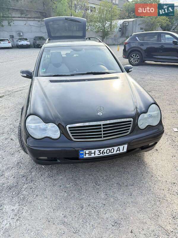 Универсал Mercedes-Benz C-Class 2004 в Одессе