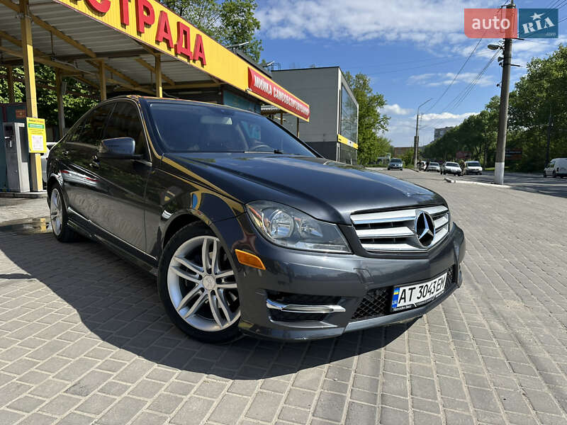 Седан Mercedes-Benz C-Class 2012 в Тернополе