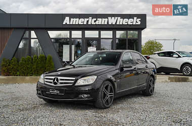 Седан Mercedes-Benz C-Class 2010 в Чернівцях