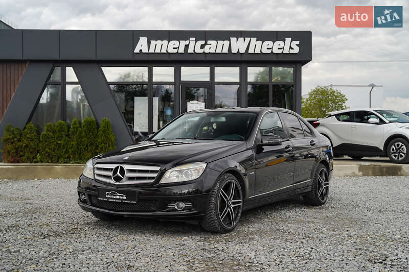 Седан Mercedes-Benz C-Class 2010 в 