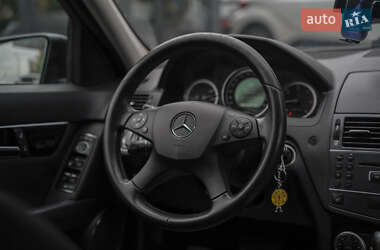 Седан Mercedes-Benz C-Class 2010 в 