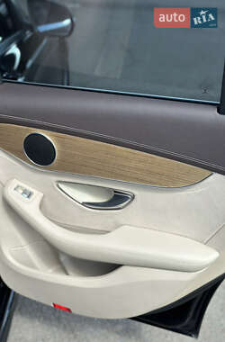 Седан Mercedes-Benz C-Class 2015 в 