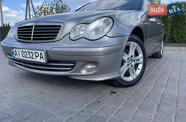 Седан Mercedes-Benz C-Class 2006 в Узине