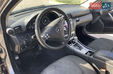 Седан Mercedes-Benz C-Class 2006 в 