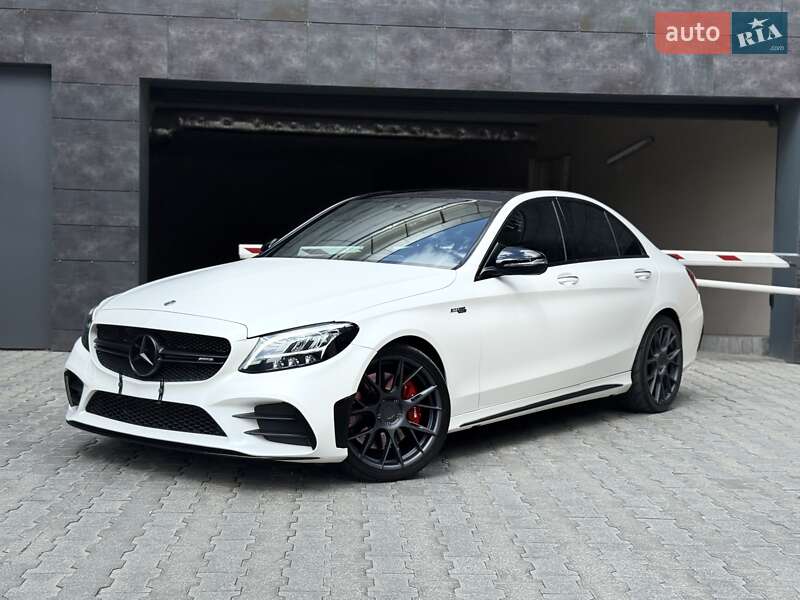 Седан Mercedes-Benz C-Class 2019 в Києві