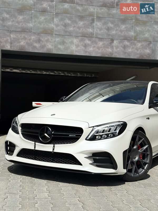 Седан Mercedes-Benz C-Class 2019 в Києві
