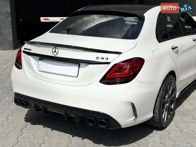 Седан Mercedes-Benz C-Class 2019 в Києві
