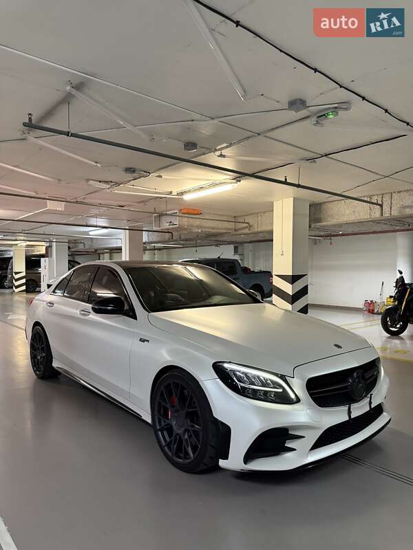 Седан Mercedes-Benz C-Class 2019 в Києві