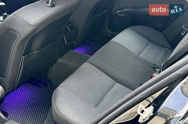 Седан Mercedes-Benz C-Class 2011 в 