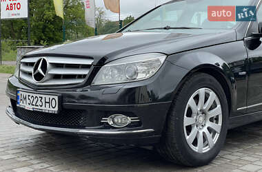 Универсал Mercedes-Benz C-Class 2009 в 