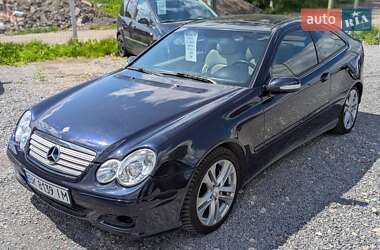 Купе Mercedes-Benz C-Class 2005 в 