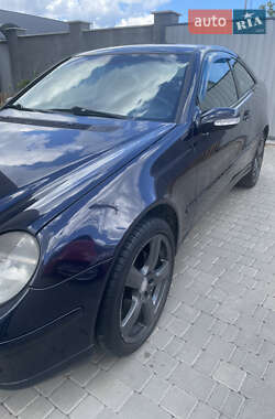 Купе Mercedes-Benz C-Class 2002 в 