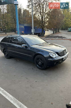 Универсал Mercedes-Benz C-Class 2004 в 