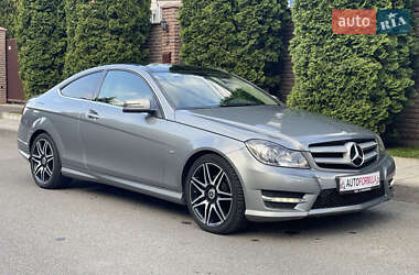 Купе Mercedes-Benz C-Class 2011 в Киеве