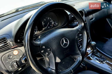 Универсал Mercedes-Benz C-Class 2004 в 