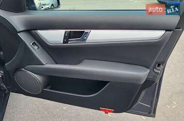 Универсал Mercedes-Benz C-Class 2010 в 