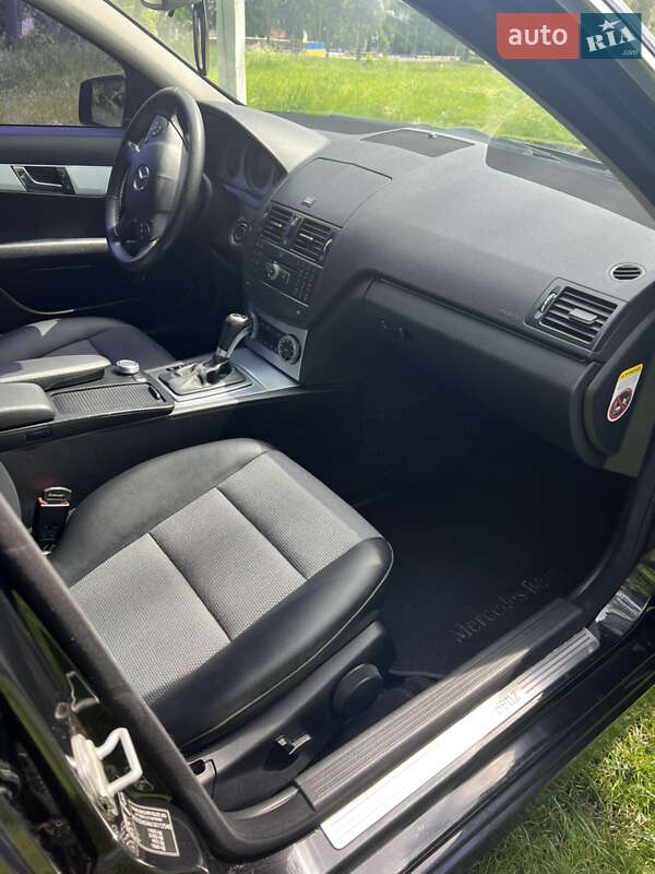 Седан Mercedes-Benz C-Class 2008 в Яготине