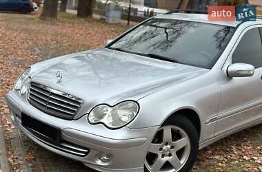 Универсал Mercedes-Benz C-Class 2005 в 