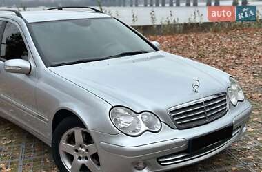 Универсал Mercedes-Benz C-Class 2005 в 