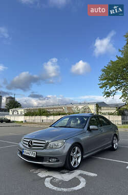 Седан Mercedes-Benz C-Class 2011 в Киеве