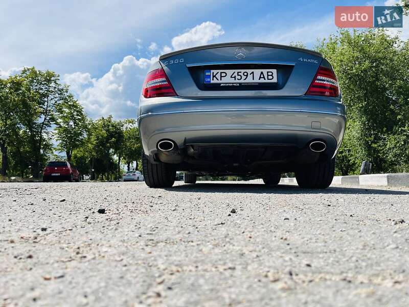 Седан Mercedes-Benz C-Class 2013 в Киеве