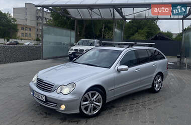 Универсал Mercedes-Benz C-Class 2006 в Житомире