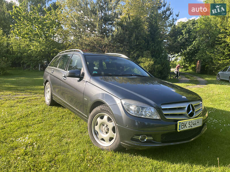 Універсал Mercedes-Benz C-Class 2008 в 