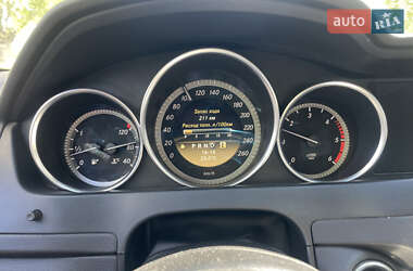 Седан Mercedes-Benz C-Class 2011 в 
