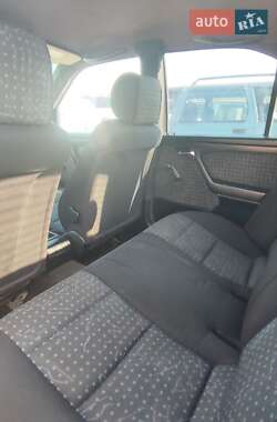 Седан Mercedes-Benz C-Class 1995 в 