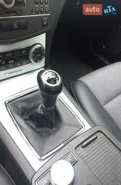 Седан Mercedes-Benz C-Class 2010 в 