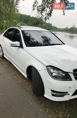 Седан Mercedes-Benz C-Class 2013 в Киеве