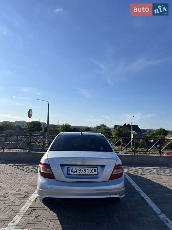 Седан Mercedes-Benz C-Class 2007 в Харькове фото 4 Седан Mercedes-Benz C-Class 2007 в Харькове