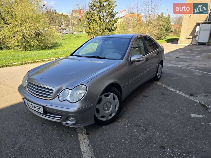 Седан Mercedes-Benz C-Class 2005 в Калинівці