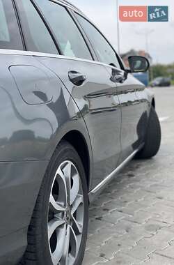 Універсал Mercedes-Benz C-Class 2017 в 